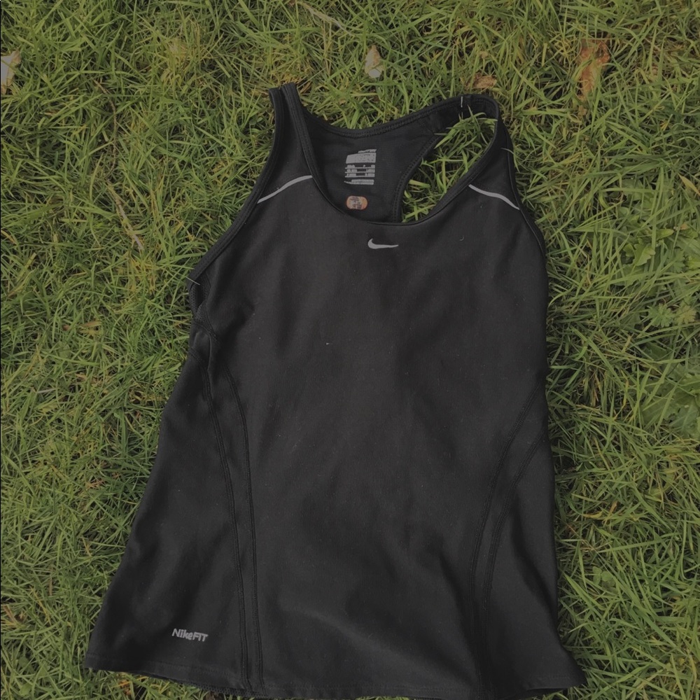 nike tank top